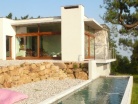 Maison entre blocs
