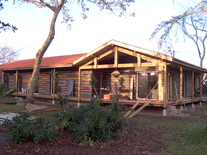 construction maison facade tout bois