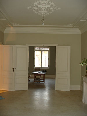 int�rieur maison,plafonds moulur�s, 