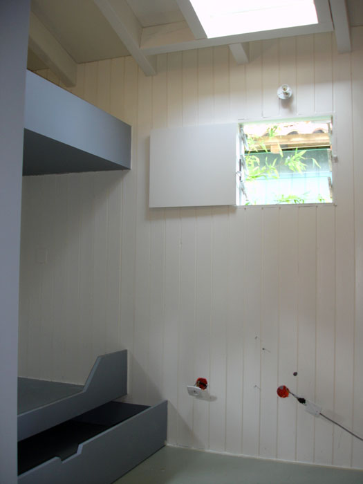 mur lambris, lits superpos�s