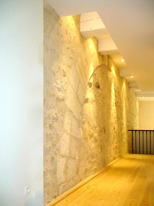 mur en pierre, �clairage indirect