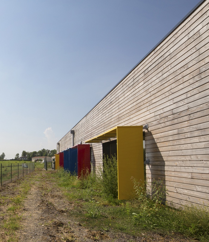 Extension et ramnagement d'un centre de Loisirs : facade arriere