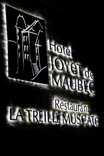 Transformation de l'Ancien Pensionnat Sainte Marie (XVIme) en Htel 4 toiles avec restaurant  UZERCHE (19) : Signaltique.JPG