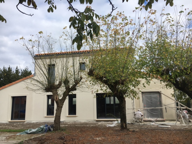 Rhabilitation totale, extension et surlvation d'une habitation existante MERIGNAC : Fin chantier